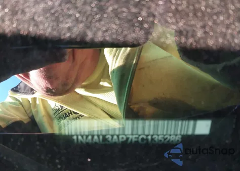 2015 Nissan Altima 2.5 S z USA, uszkodzony, nr VIN 1N4AL3AP7FC135286